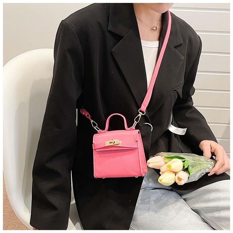 Women's Bag New Trendy Stylish Good Texture Western Style Shoulder Crossbody Satchel Mini Bag Fancy Easiest for Match Kelly Bag