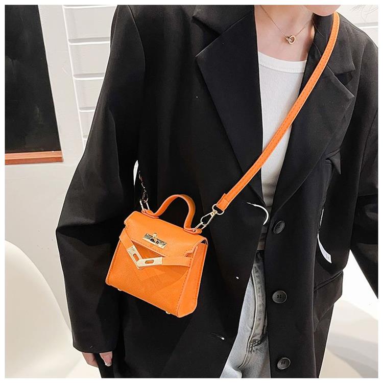 Women's Bag New Trendy Stylish Good Texture Western Style Shoulder Crossbody Satchel Mini Bag Fancy Easiest for Match Kelly Bag