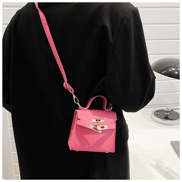 Women's Bag New Trendy Stylish Good Texture Western Style Shoulder Crossbody Satchel Mini Bag Fancy Easiest for Match Kelly Bag